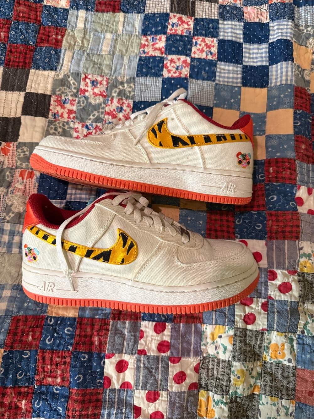 Nike Women’s Air Force 1 LX Year Of The Tiger Sneaker Size 6.5
